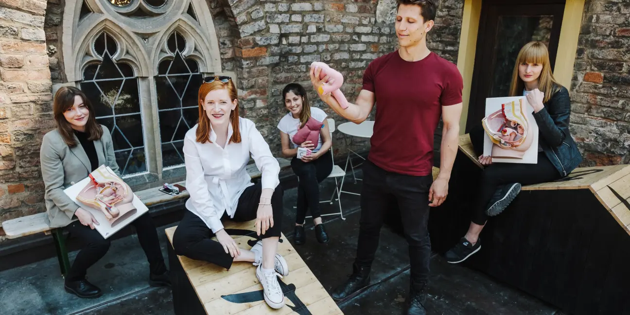 Loono, z.s. - obrázek 1