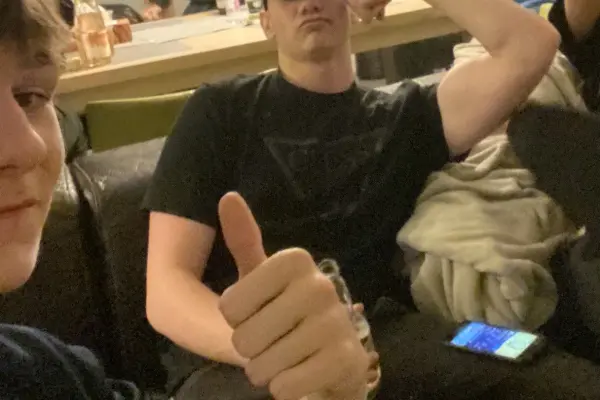 rodiče Petra Tomeše - příběh Soldiers - obrázek 1